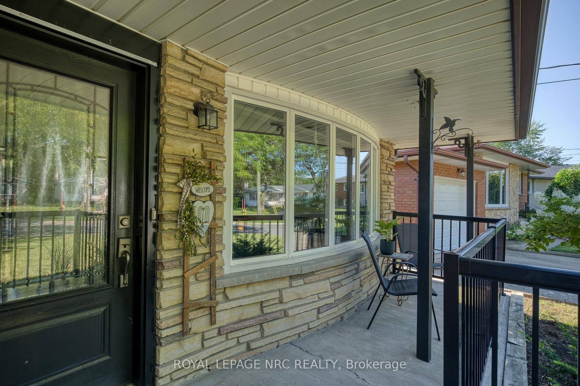 Photo 4 of 85 Regent Drive, St. Catharines, Vine/Linwell — HOMEH