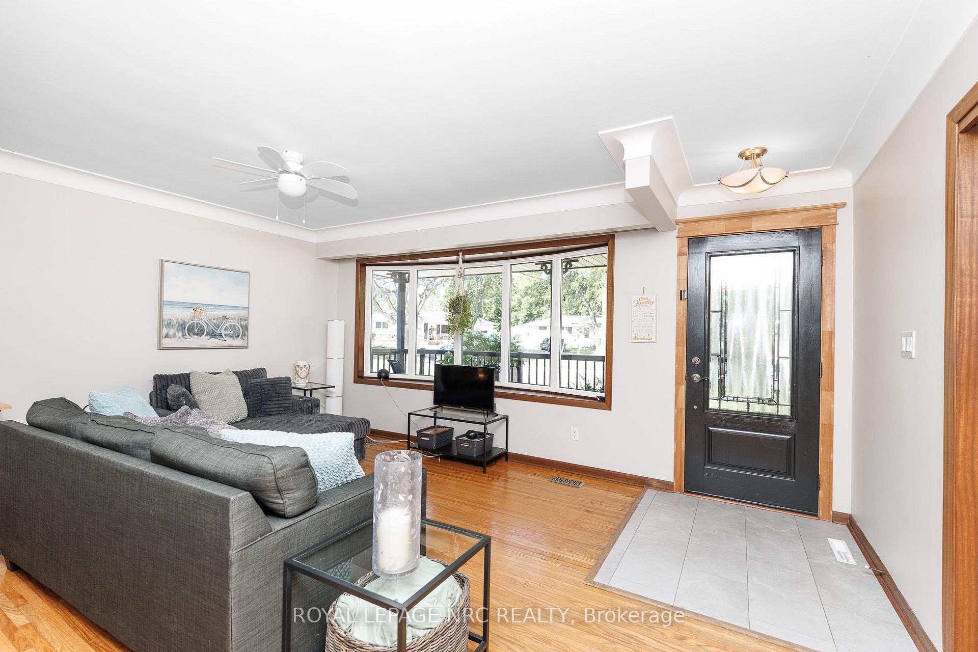 Photo 8 of 85 Regent Drive, St. Catharines, Vine/Linwell — HOMEH