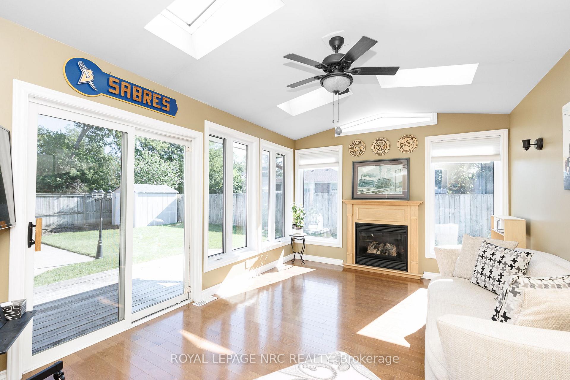 Photo 20 of 85 Regent Drive, St. Catharines, Vine/Linwell — HOMEH