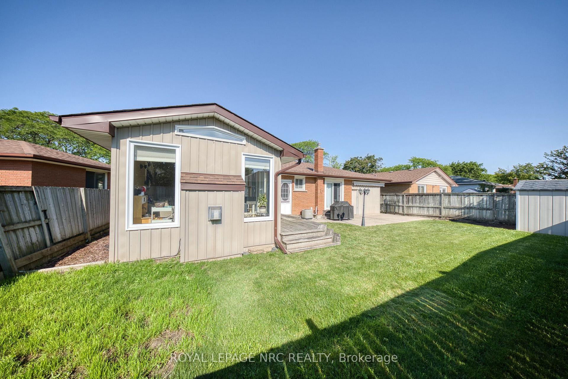 Photo 38 of 85 Regent Drive, St. Catharines, Vine/Linwell — HOMEH