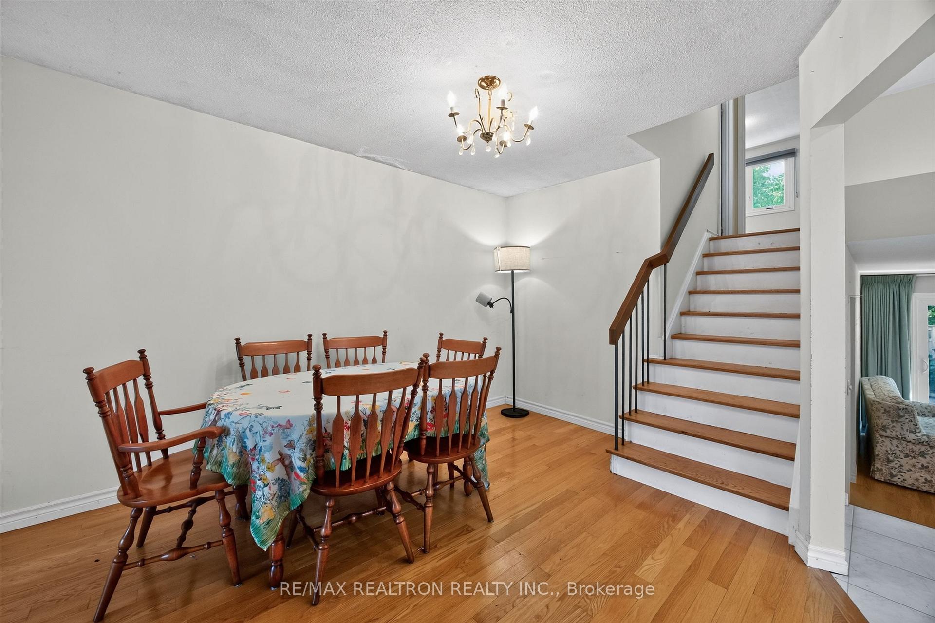 Photo 11 of 29 Springhead Gardens, Richmond Hill, North Richvale — HOMEH