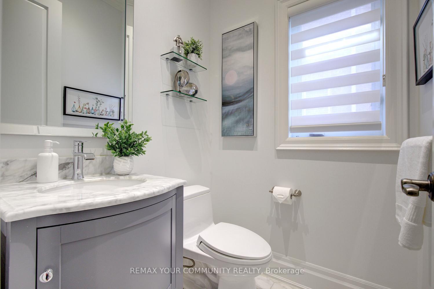 Photo 6 of 199 Ivy Glen Drive, Vaughan, Patterson — HOMEH