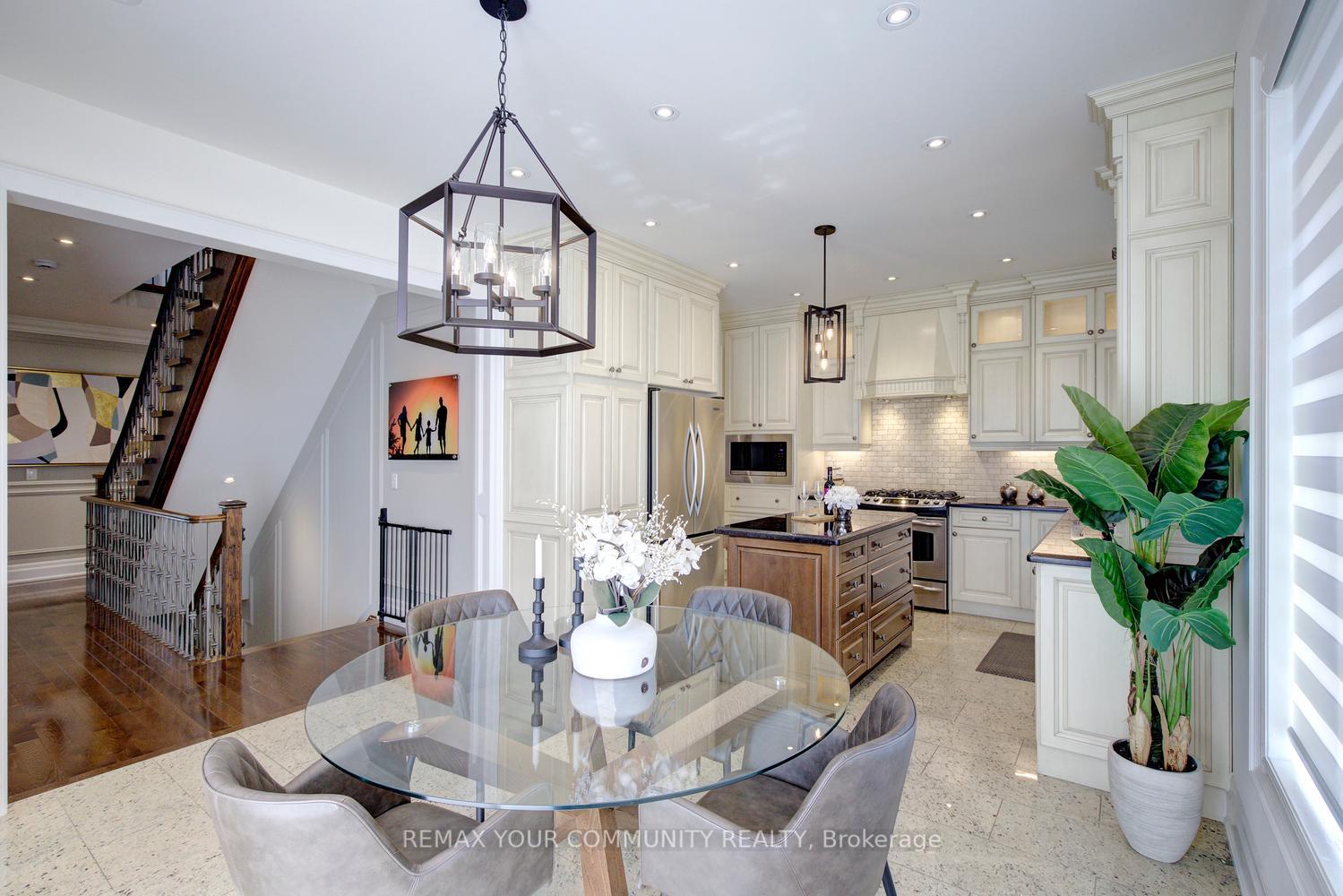 Photo 14 of 199 Ivy Glen Drive, Vaughan, Patterson — HOMEH