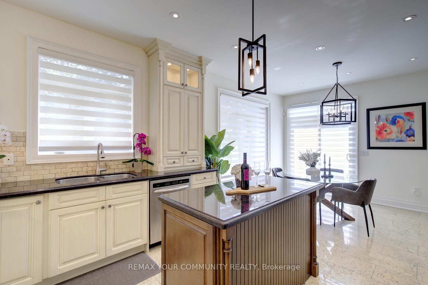 Photo 17 of 199 Ivy Glen Drive, Vaughan, Patterson — HOMEH