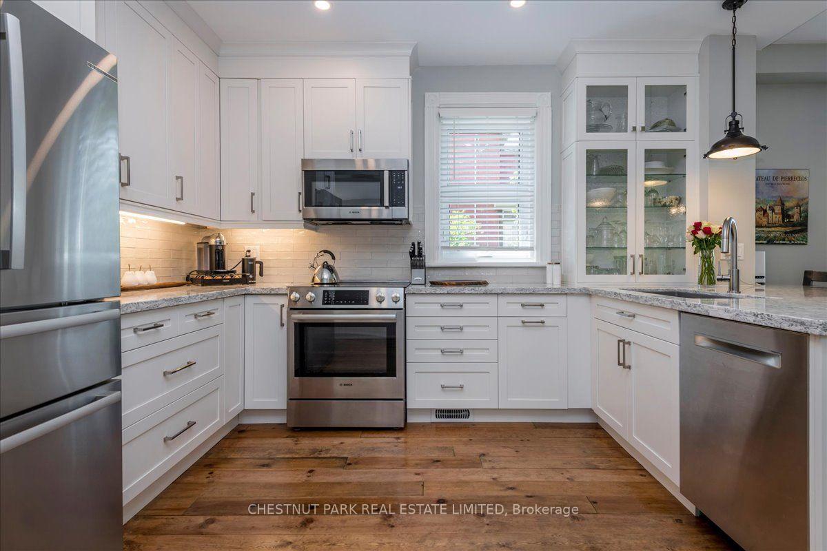Photo 8 of 72 Burton Avenue, Barrie, Allandale — HOMEH
