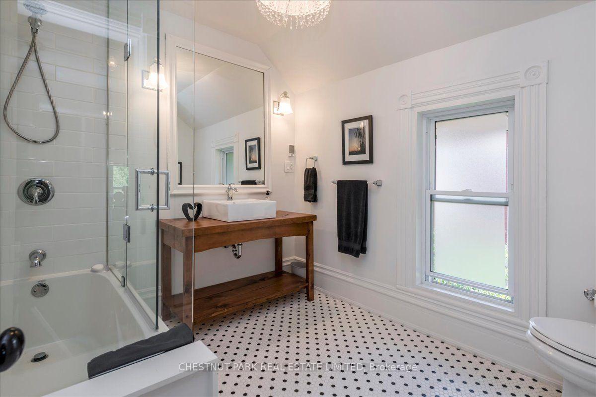 Photo 30 of 72 Burton Avenue, Barrie, Allandale — HOMEH
