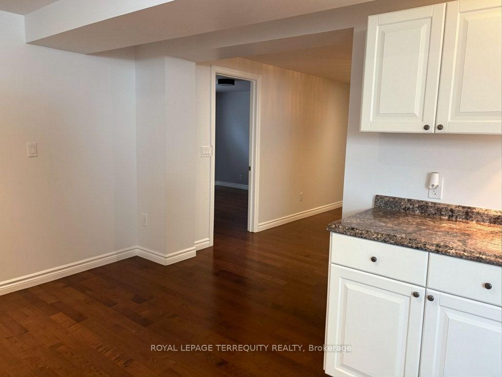 Photo 13 of Unit Lower, 896 Fourth Street, Mississauga, Lakeview — HOMEH