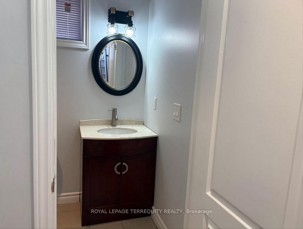 Photo 39 of Unit Lower, 896 Fourth Street, Mississauga, Lakeview — HOMEH