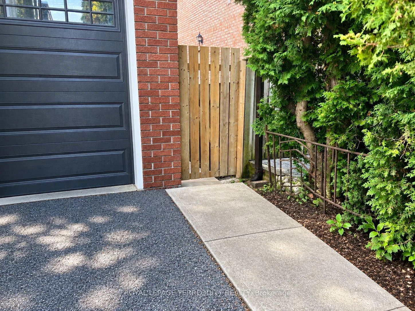 Photo 6 of Unit Lower, 896 Fourth Street, Mississauga, Lakeview — HOMEH