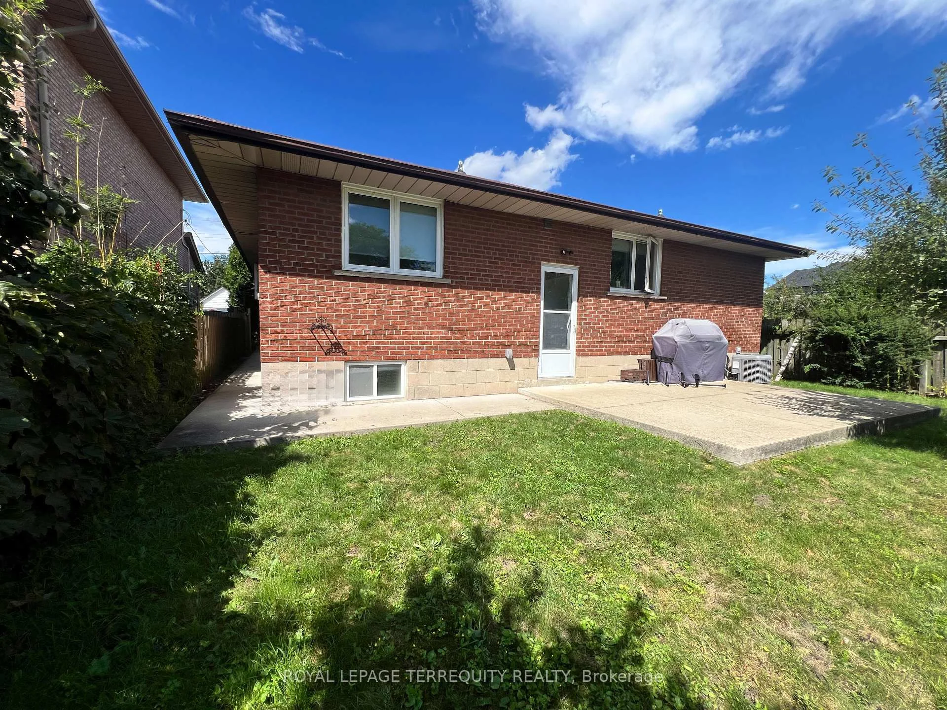 Photo 12 of Unit Lower, 896 Fourth Street, Mississauga, Lakeview — HOMEH