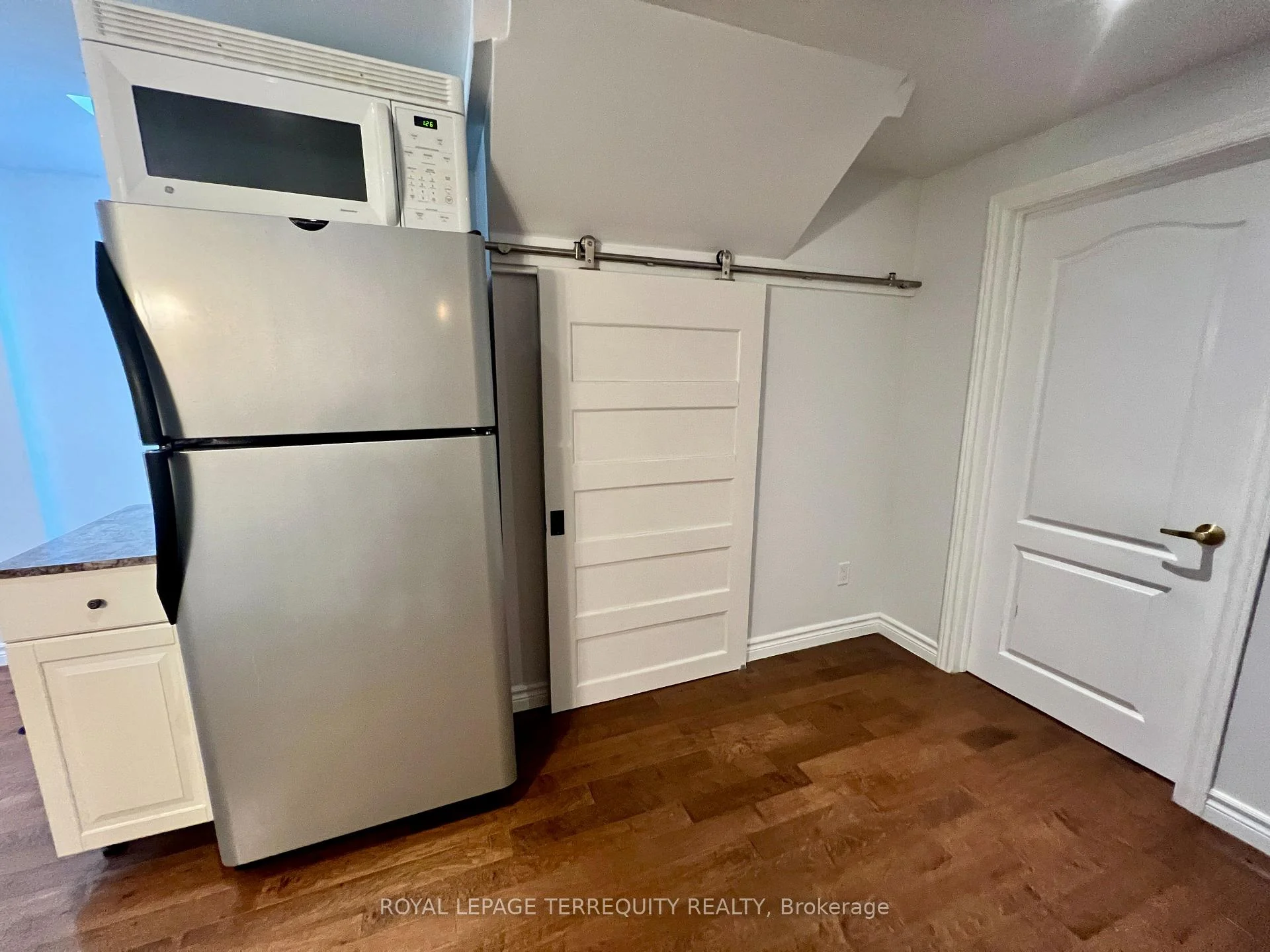 Photo 26 of Unit Lower, 896 Fourth Street, Mississauga, Lakeview — HOMEH