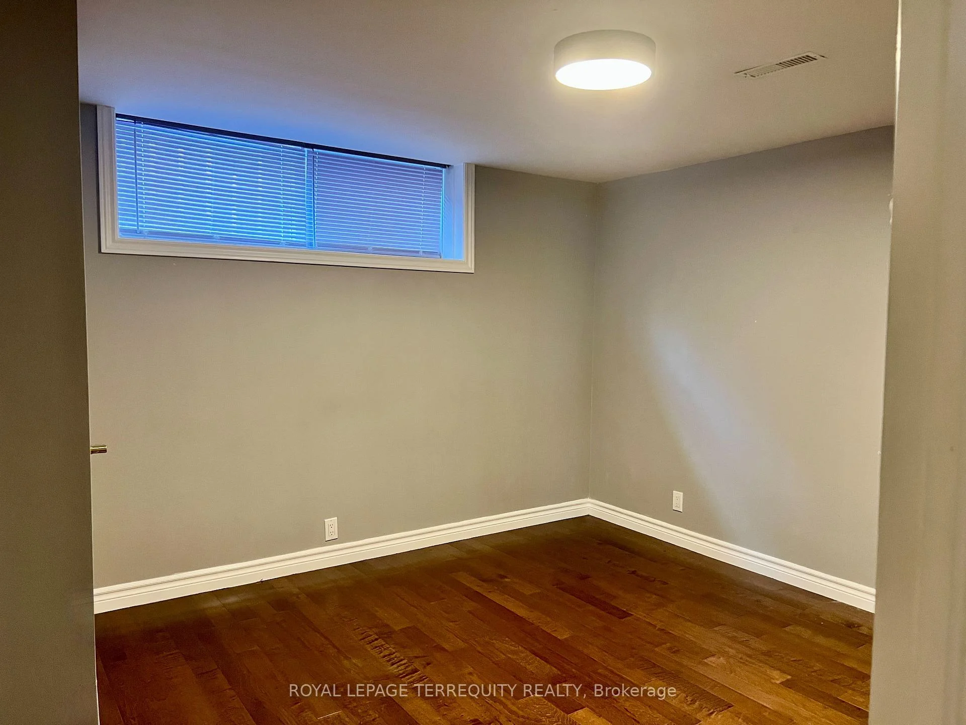 Photo 60 of Unit Lower, 896 Fourth Street, Mississauga, Lakeview — HOMEH