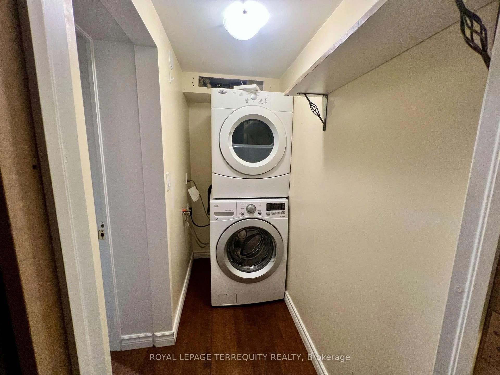 Photo 72 of Unit Lower, 896 Fourth Street, Mississauga, Lakeview — HOMEH