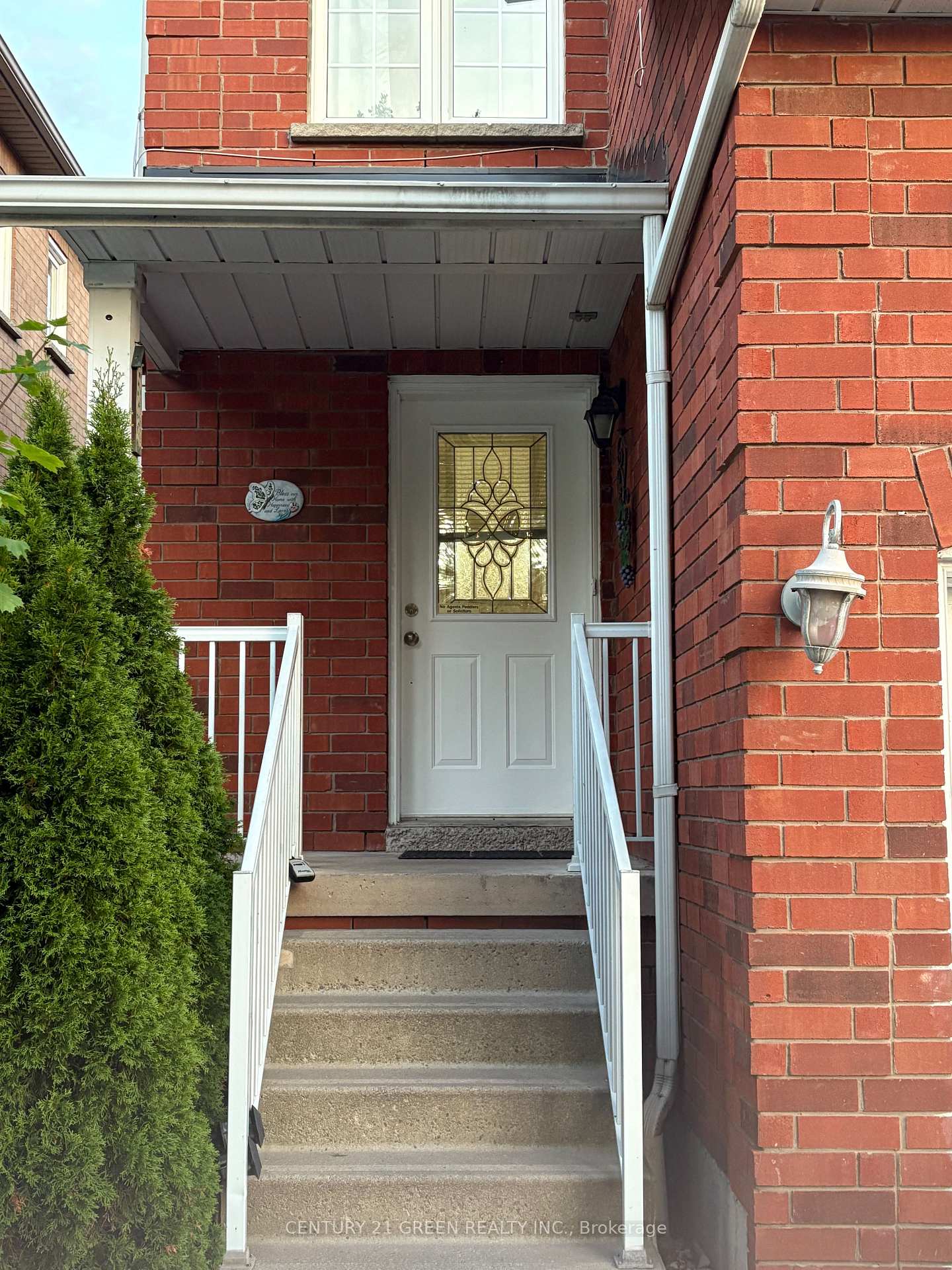 Photo 3 of Unit (Upper), 598 Dolly Bird Lane, Mississauga, Meadowvale Village — HOMEH