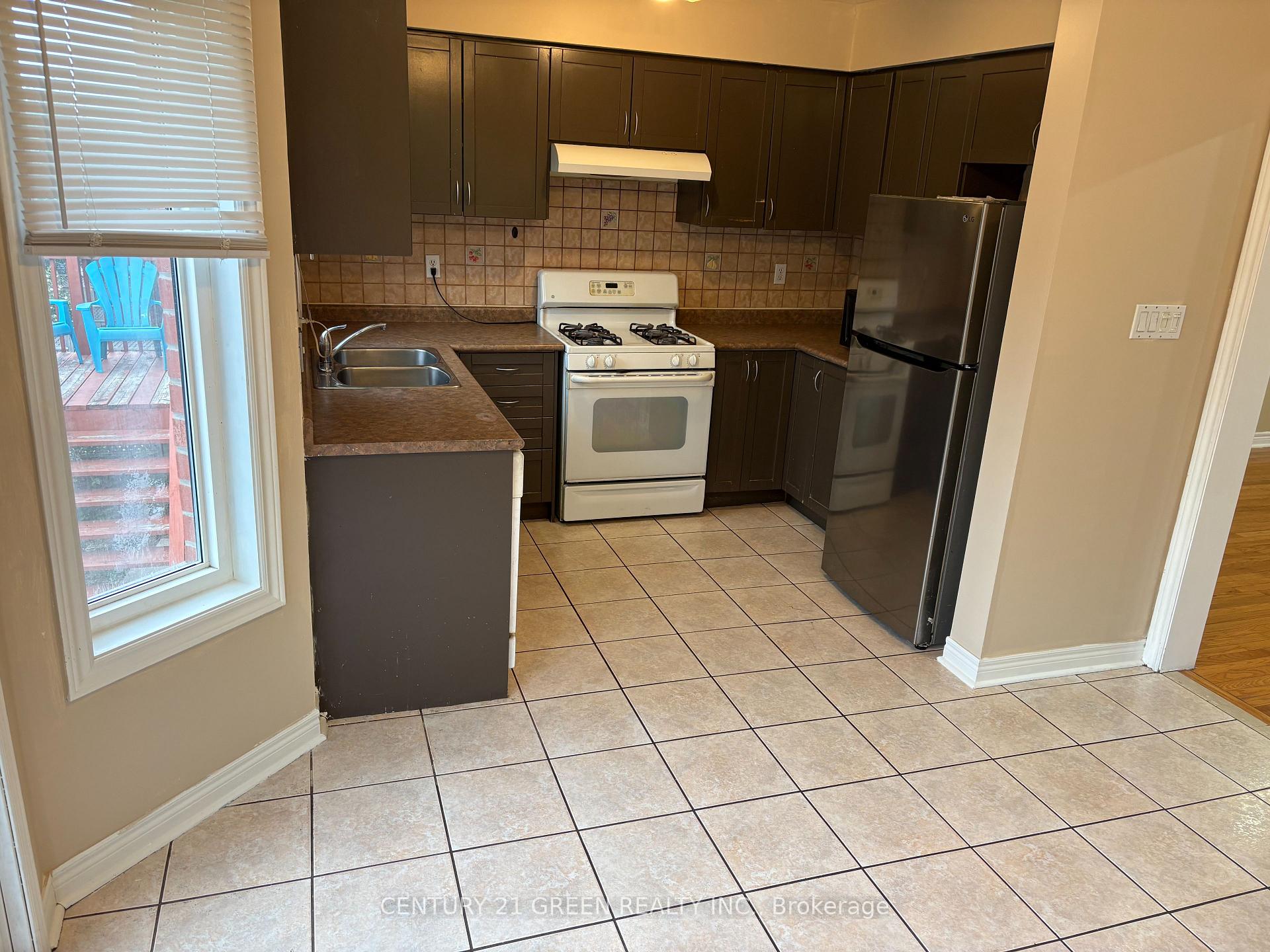 Photo 9 of Unit (Upper), 598 Dolly Bird Lane, Mississauga, Meadowvale Village — HOMEH
