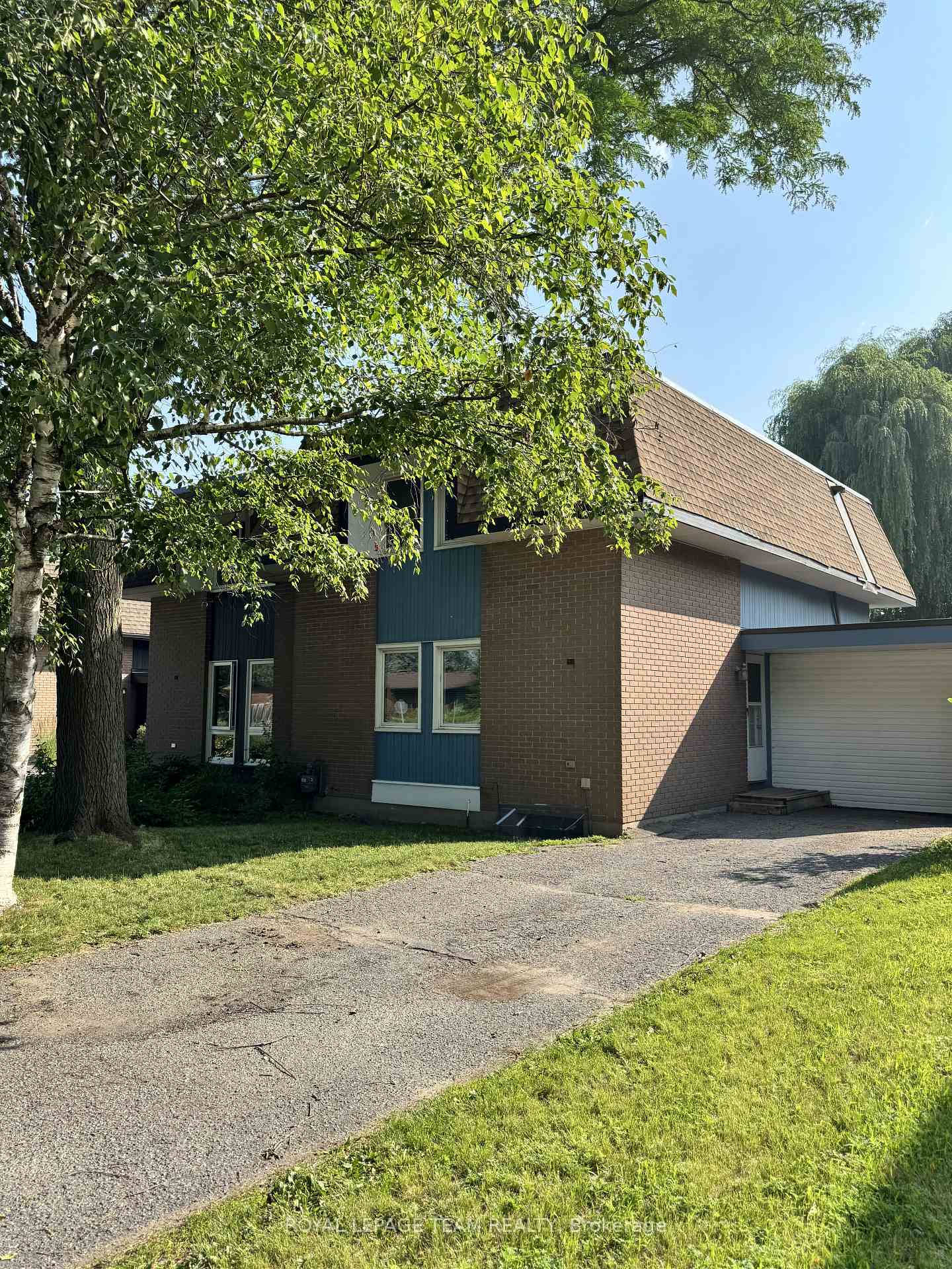 Photo 1 of 145 Penfield Drive, Ottawa, Kanata - Beaverbrook — HOMEH