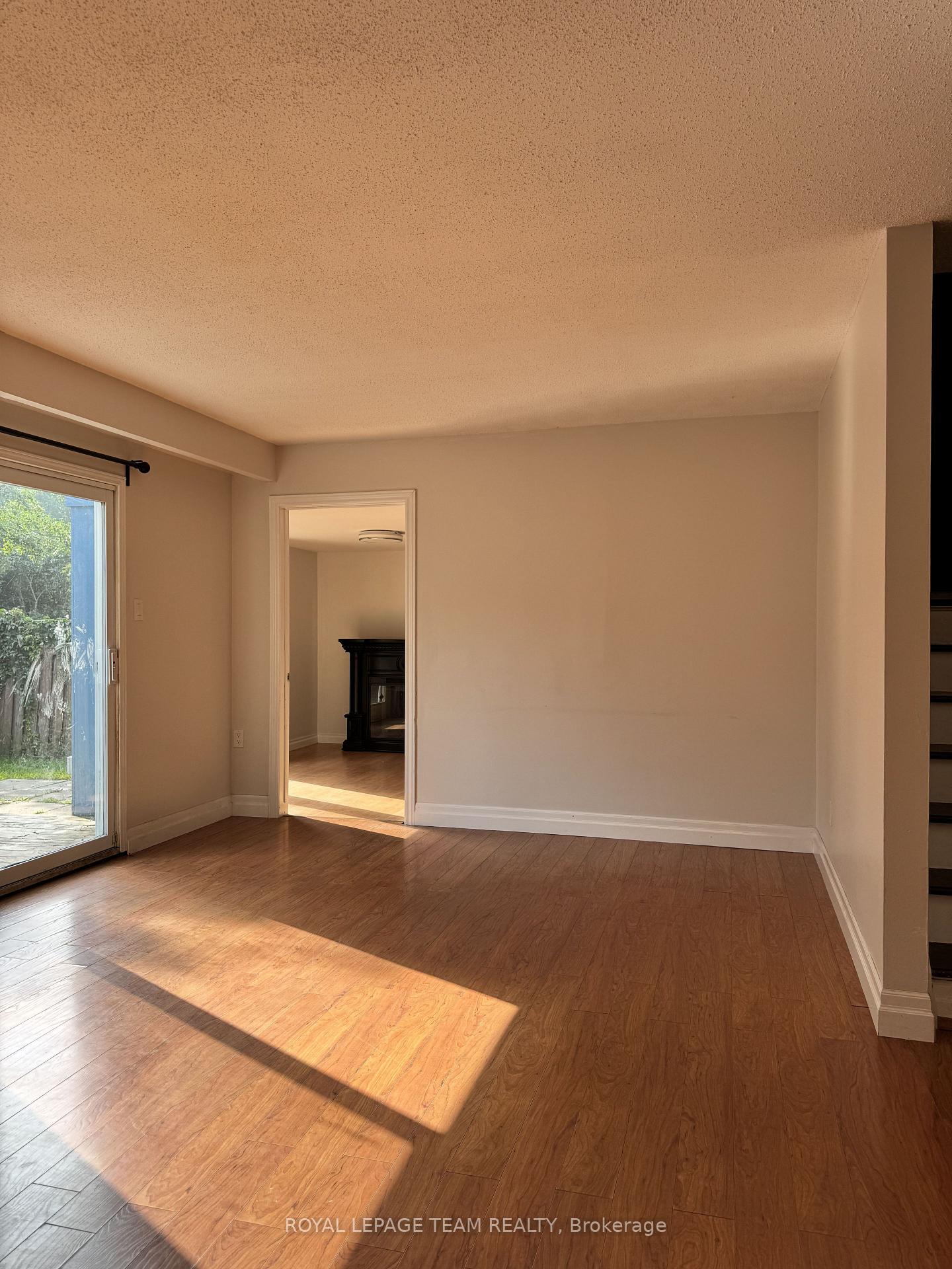 Photo 12 of 145 Penfield Drive, Ottawa, Kanata - Beaverbrook — HOMEH