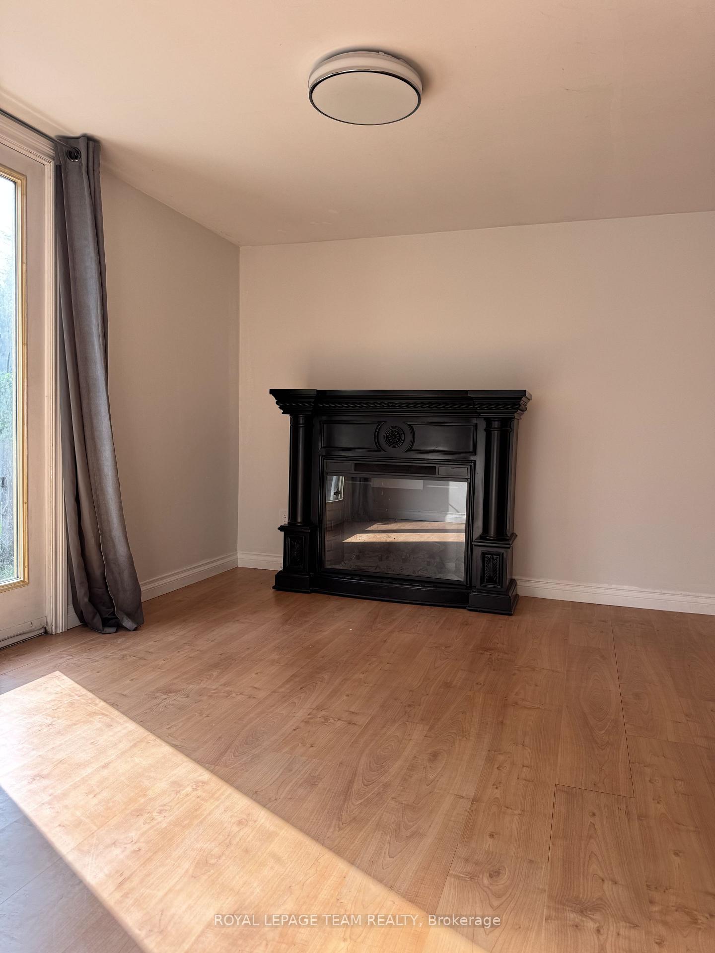 Photo 14 of 145 Penfield Drive, Ottawa, Kanata - Beaverbrook — HOMEH