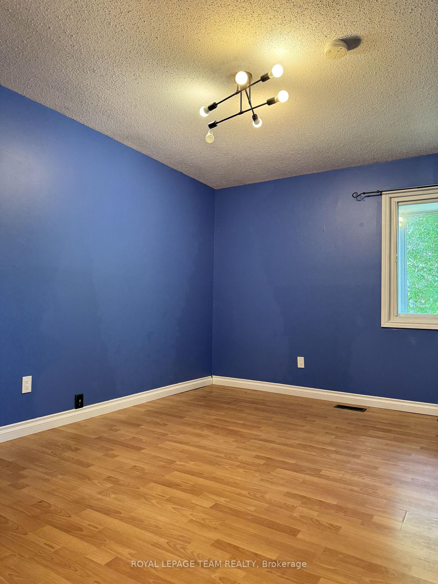 Photo 16 of 145 Penfield Drive, Ottawa, Kanata - Beaverbrook — HOMEH