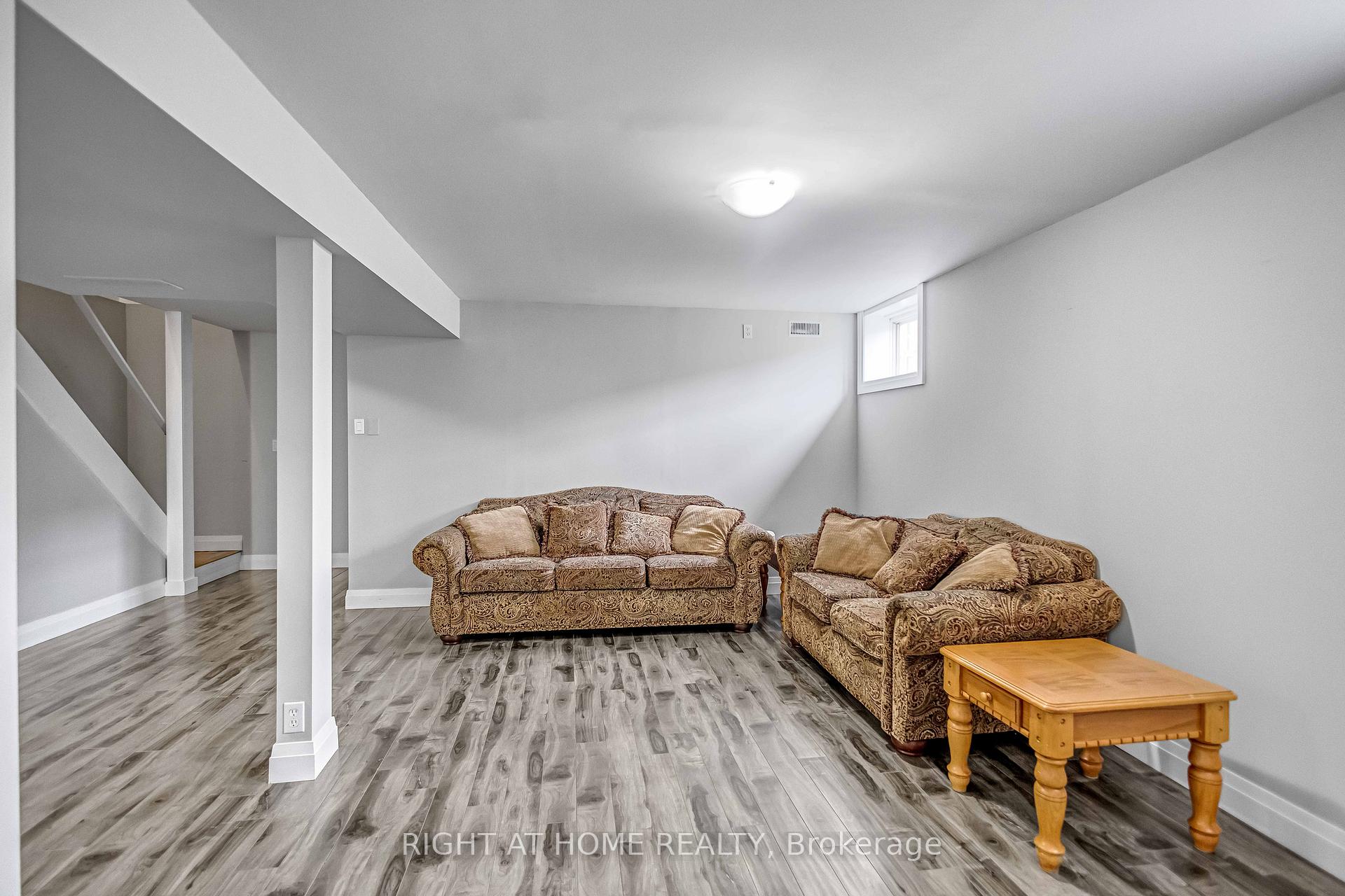 Photo 19 of 8 Brantdale Avenue, Hamilton, Southam — HOMEH
