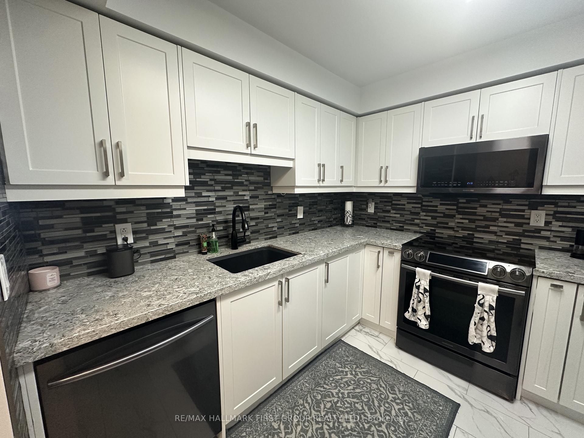 Photo 4 of Unit 1402, 1000 The Esplanade Road N, Pickering, Town Centre — HOMEH