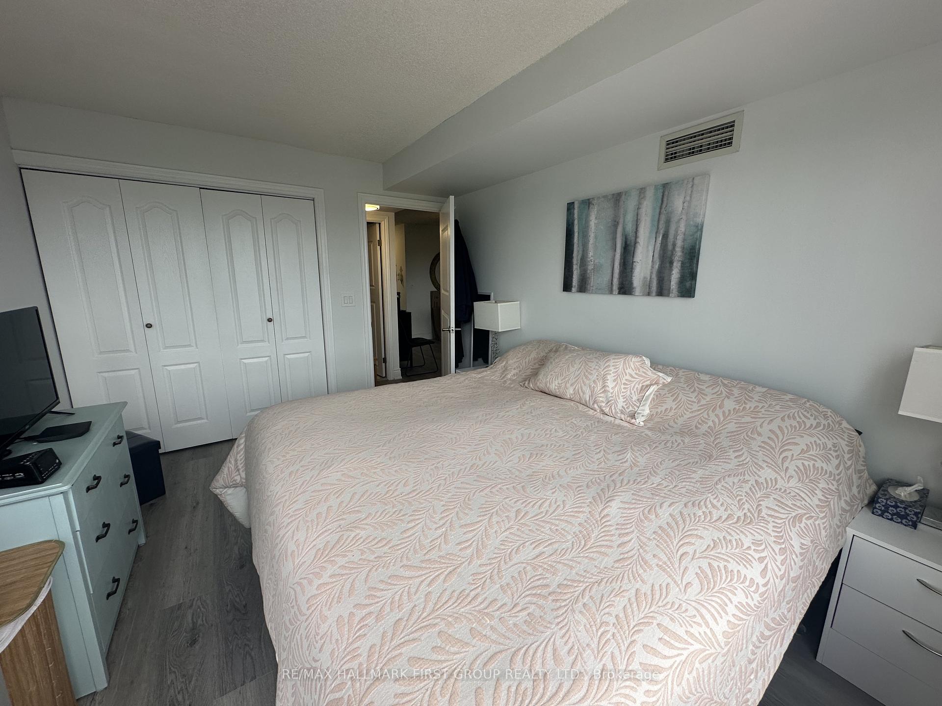 Photo 13 of Unit 1402, 1000 The Esplanade Road N, Pickering, Town Centre — HOMEH