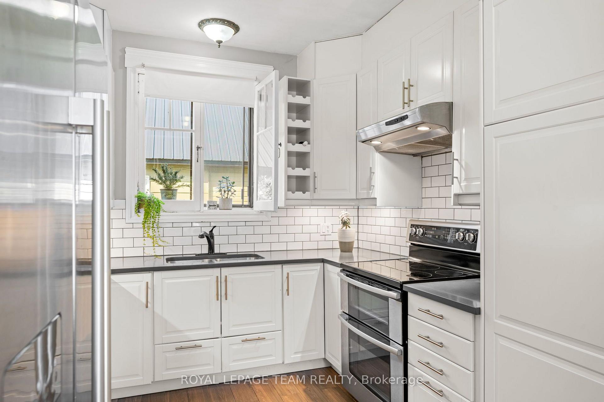 Photo 13 of 6215 Abbott Street W, Ottawa, Stittsville (Central) — HOMEH