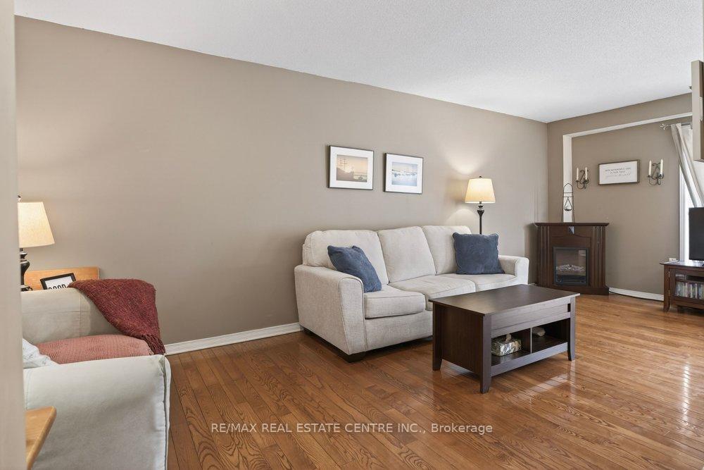 Photo 5 of Unit 29, 10 Cadham Boulevard, Hamilton, Broughton — HOMEH