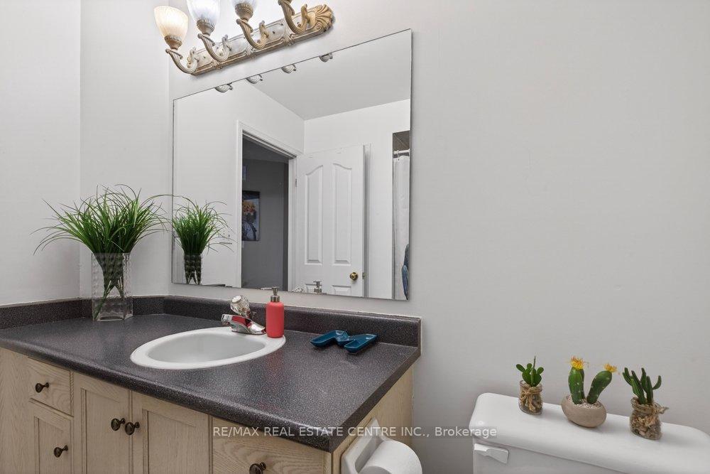 Photo 24 of Unit 29, 10 Cadham Boulevard, Hamilton, Broughton — HOMEH