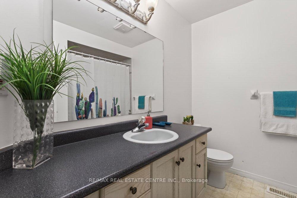 Photo 25 of Unit 29, 10 Cadham Boulevard, Hamilton, Broughton — HOMEH
