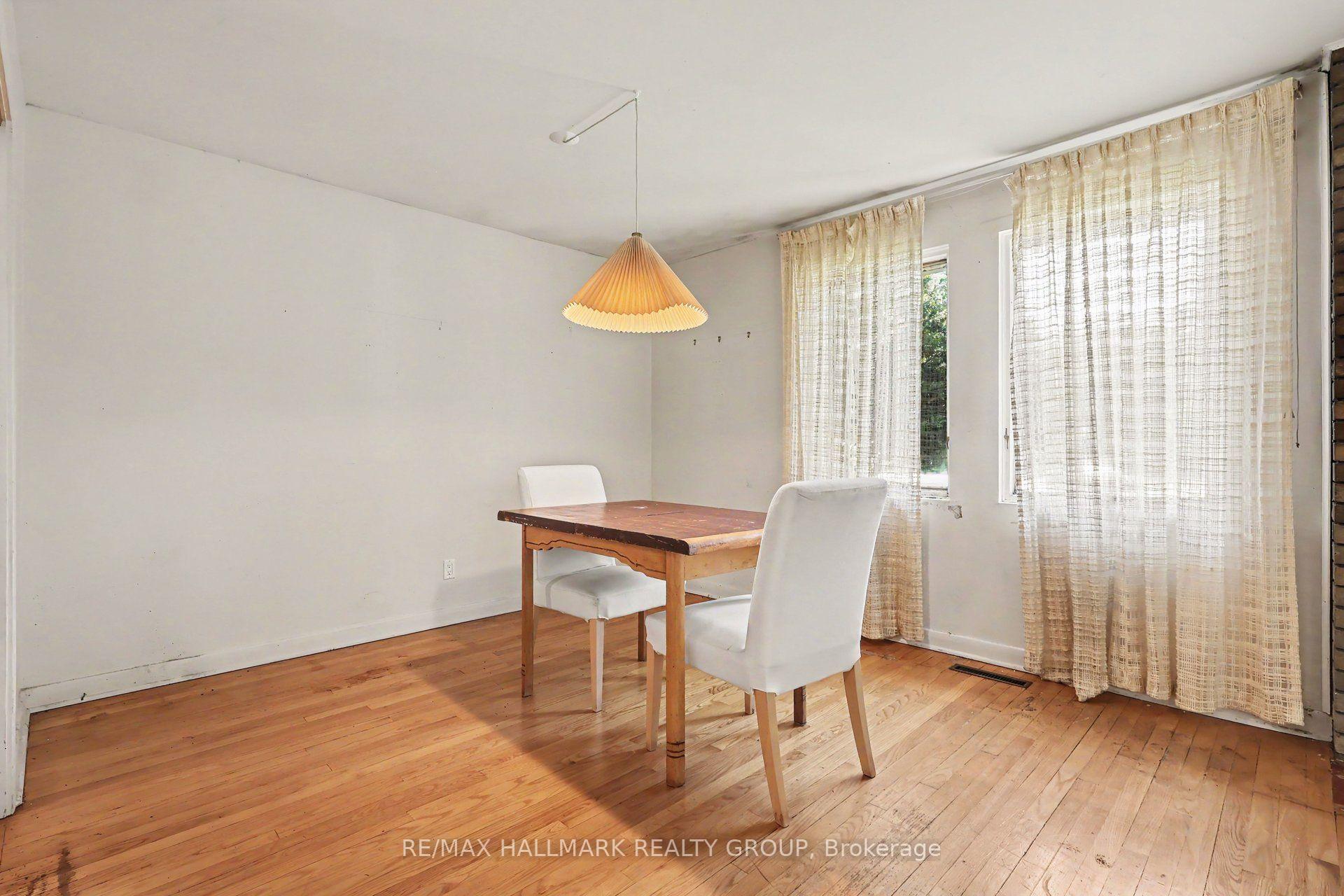 Photo 9 of 173 Wingham Place, Ottawa, Manor Park — HOMEH