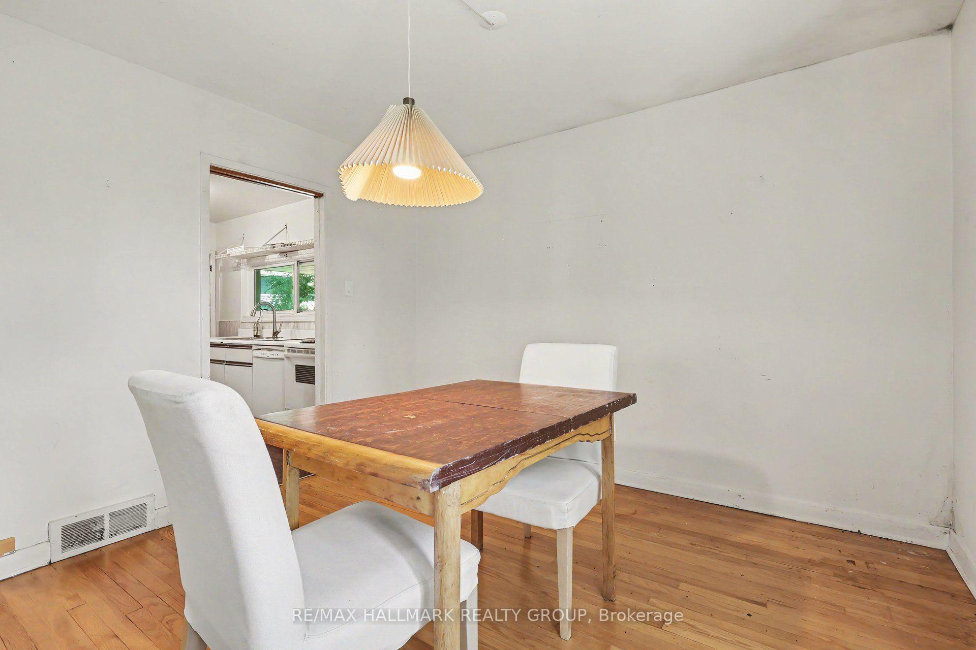 Photo 12 of 173 Wingham Place, Ottawa, Manor Park — HOMEH