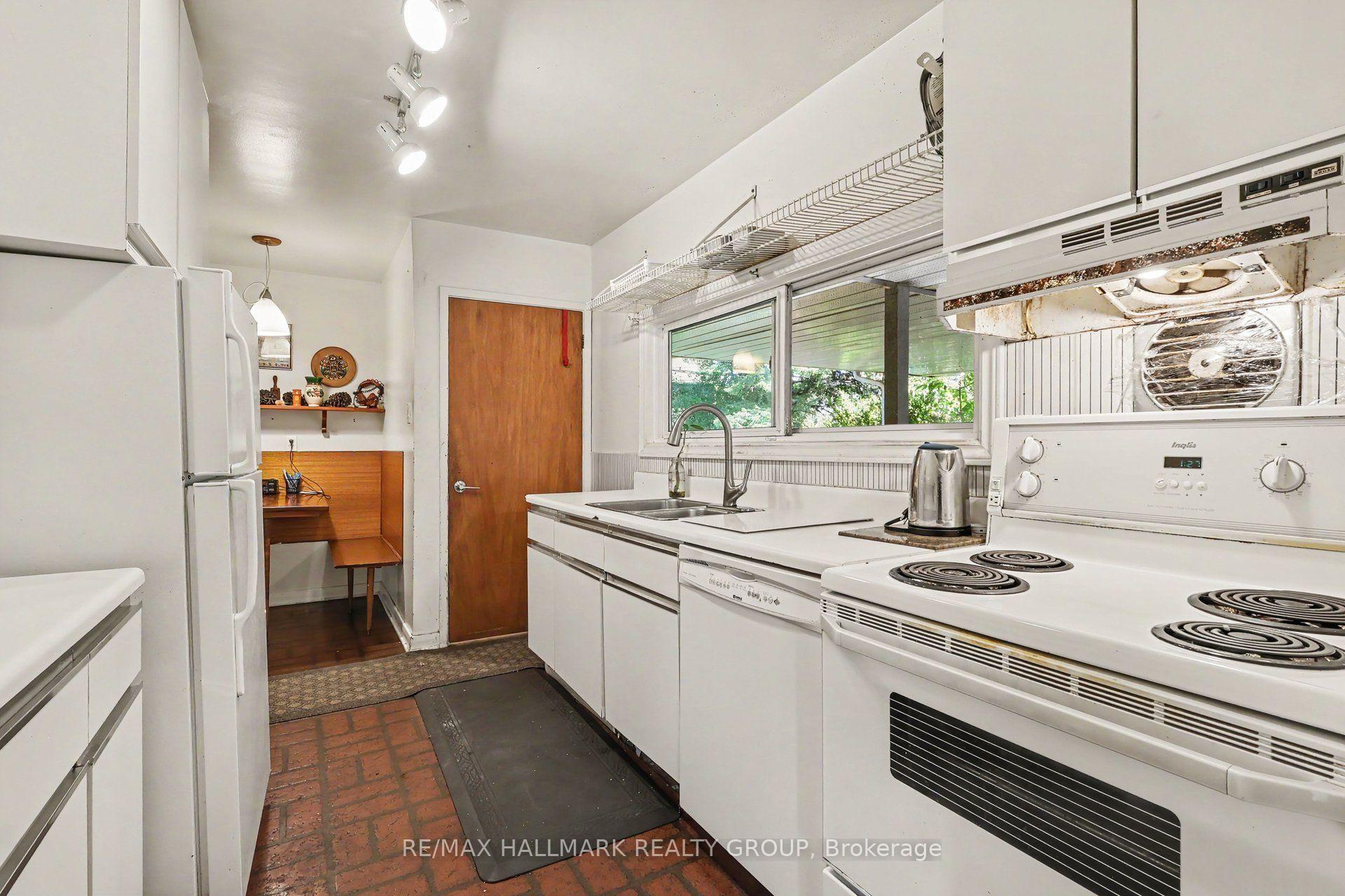 Photo 13 of 173 Wingham Place, Ottawa, Manor Park — HOMEH