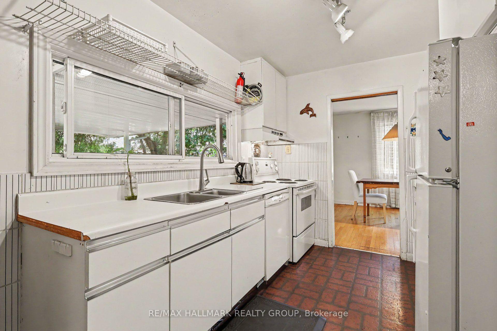 Photo 15 of 173 Wingham Place, Ottawa, Manor Park — HOMEH