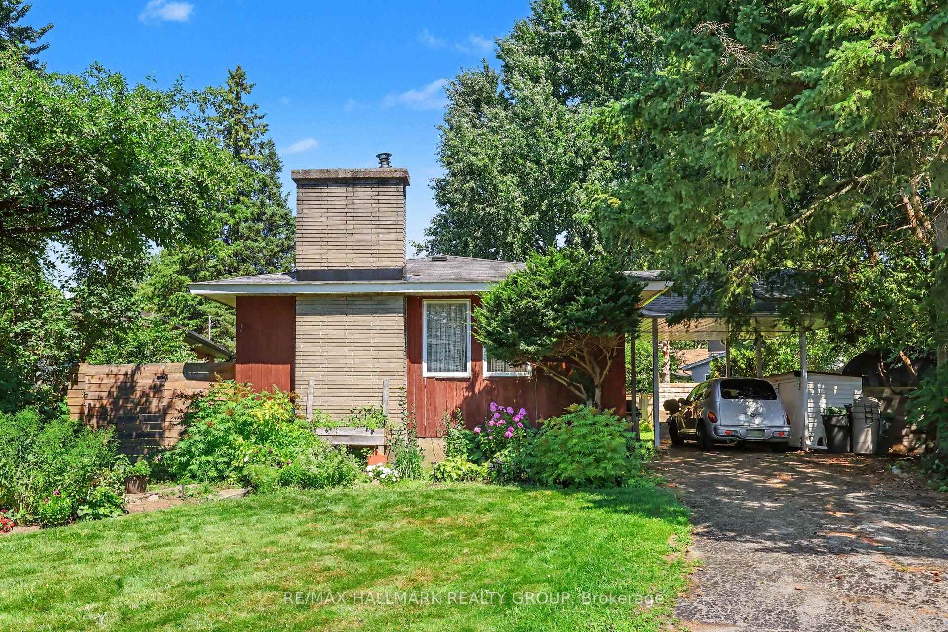 Photo 36 of 173 Wingham Place, Ottawa, Manor Park — HOMEH