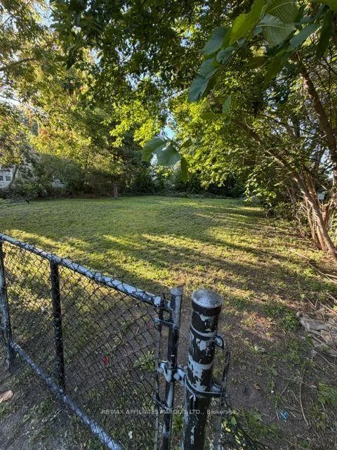 Photo of 213 First Street W
