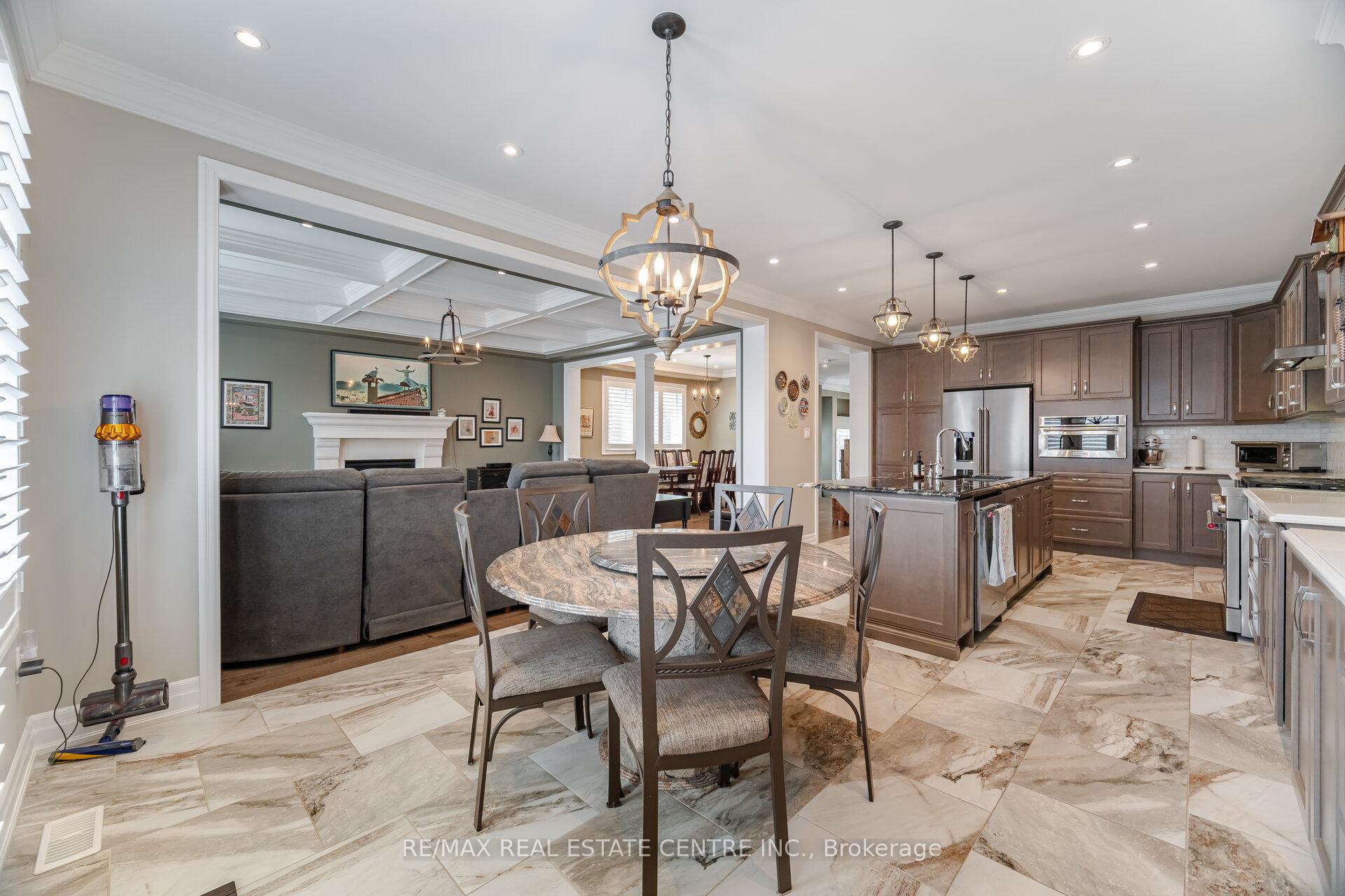 Photo 14 of 156 Camellia Crescent, Oakville, Glenorchy — HOMEH