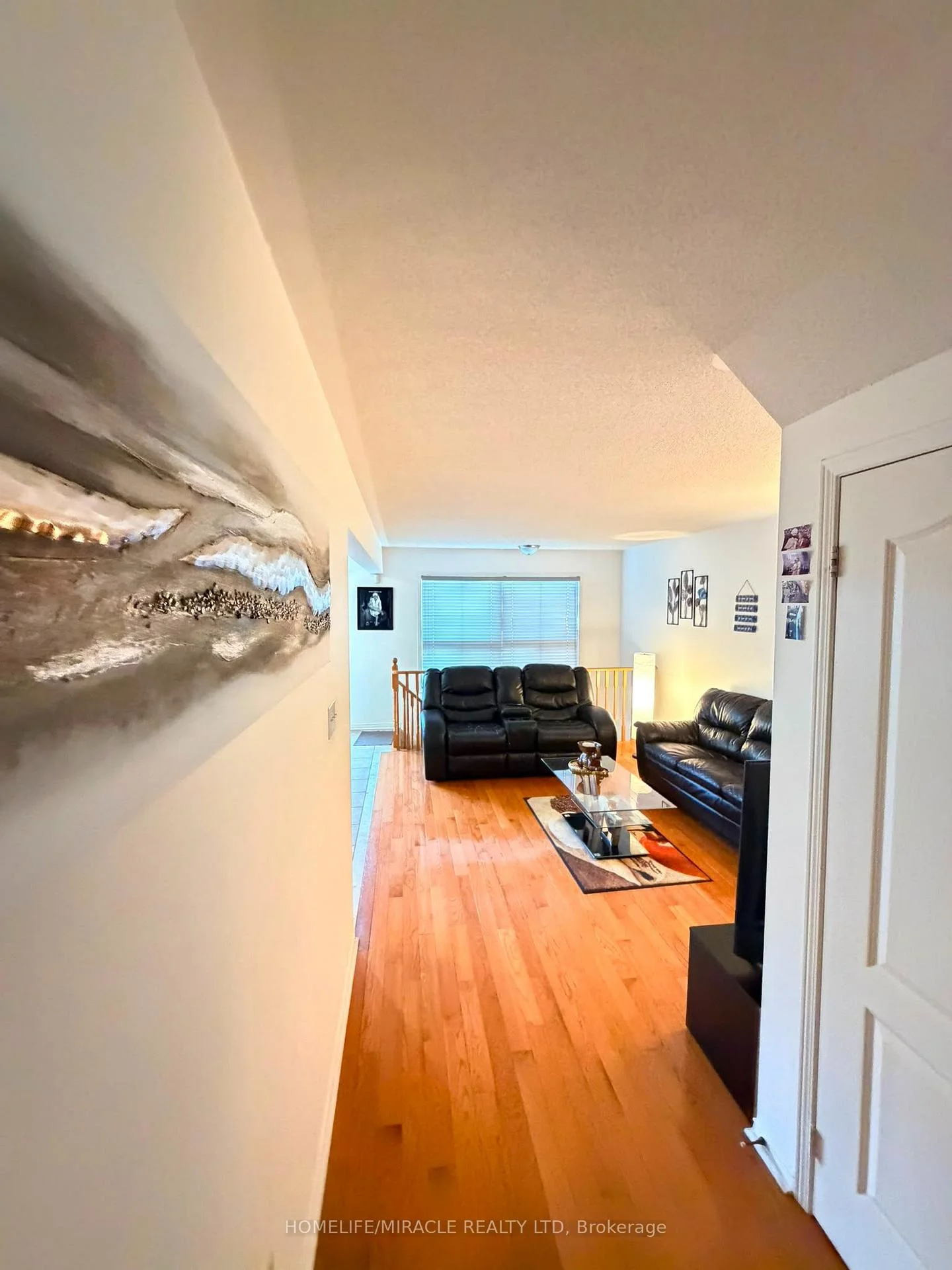 Photo 9 of 9 Farthingale Crescent, Brampton, Fletcher's Meadow — HOMEH