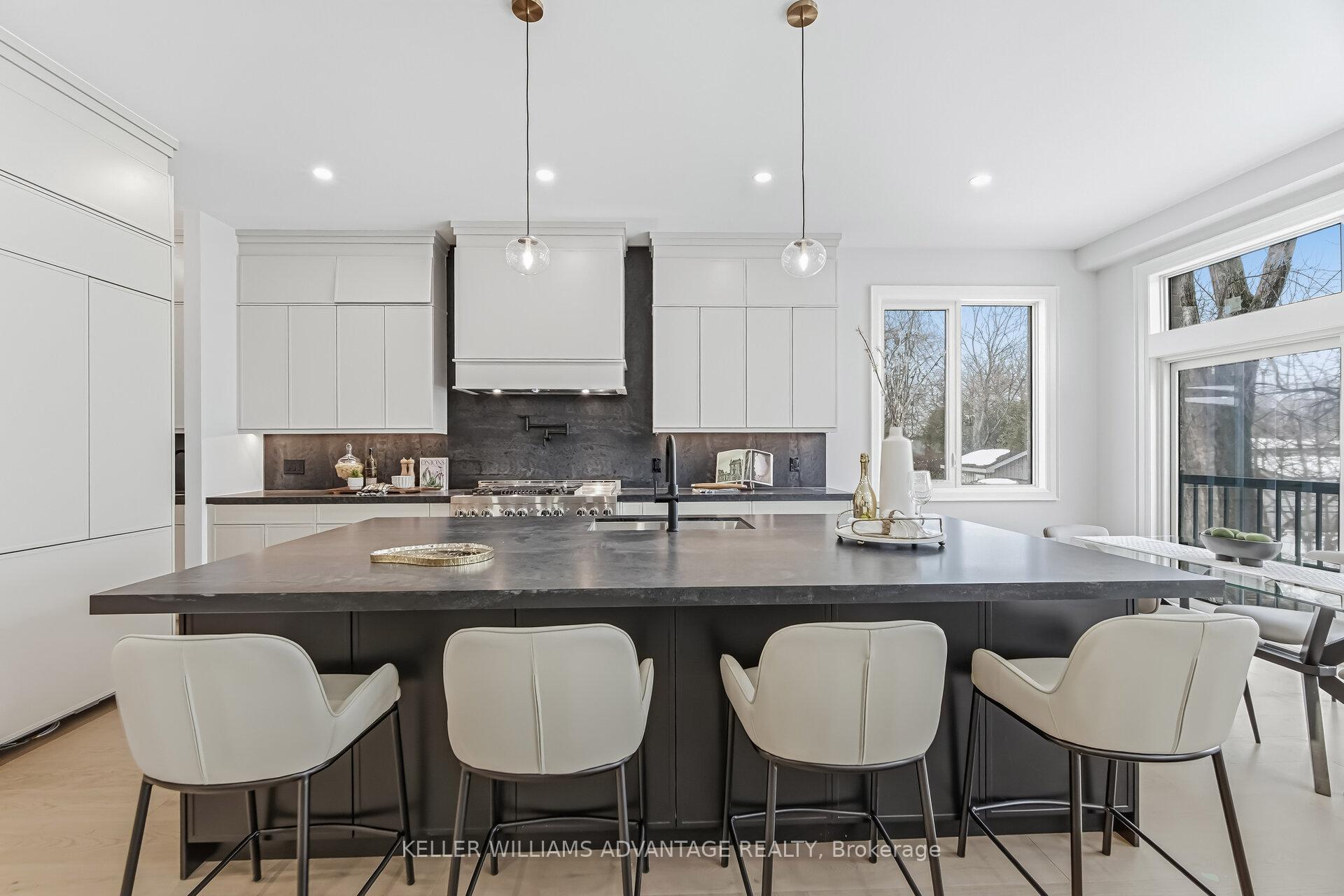 Photo 8 of 711 Hillview Crescent, Pickering, West Shore — HOMEH