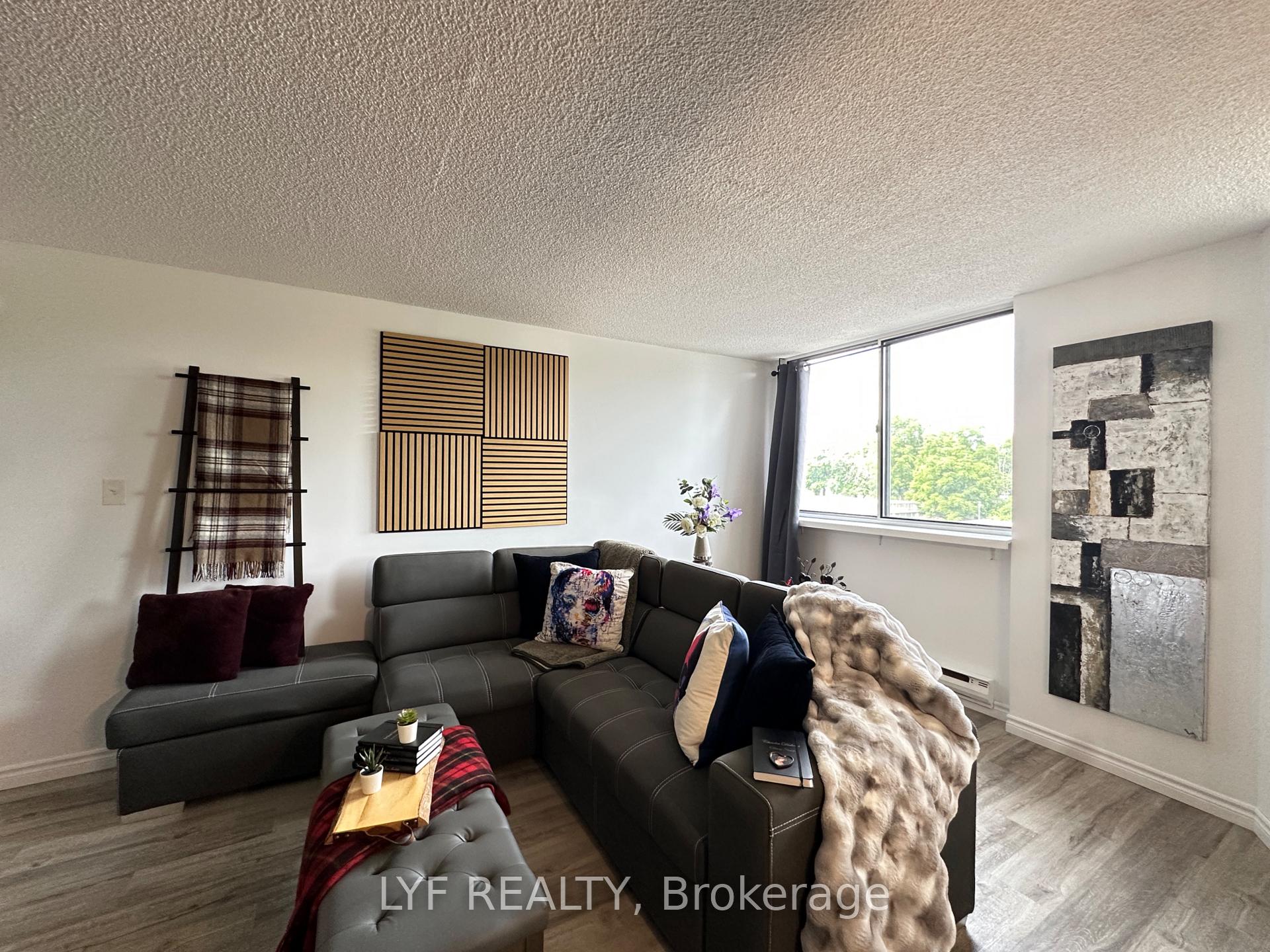 Photo 8 of Unit 401, 81 Millside Drive, Milton, Old Milton — HOMEH