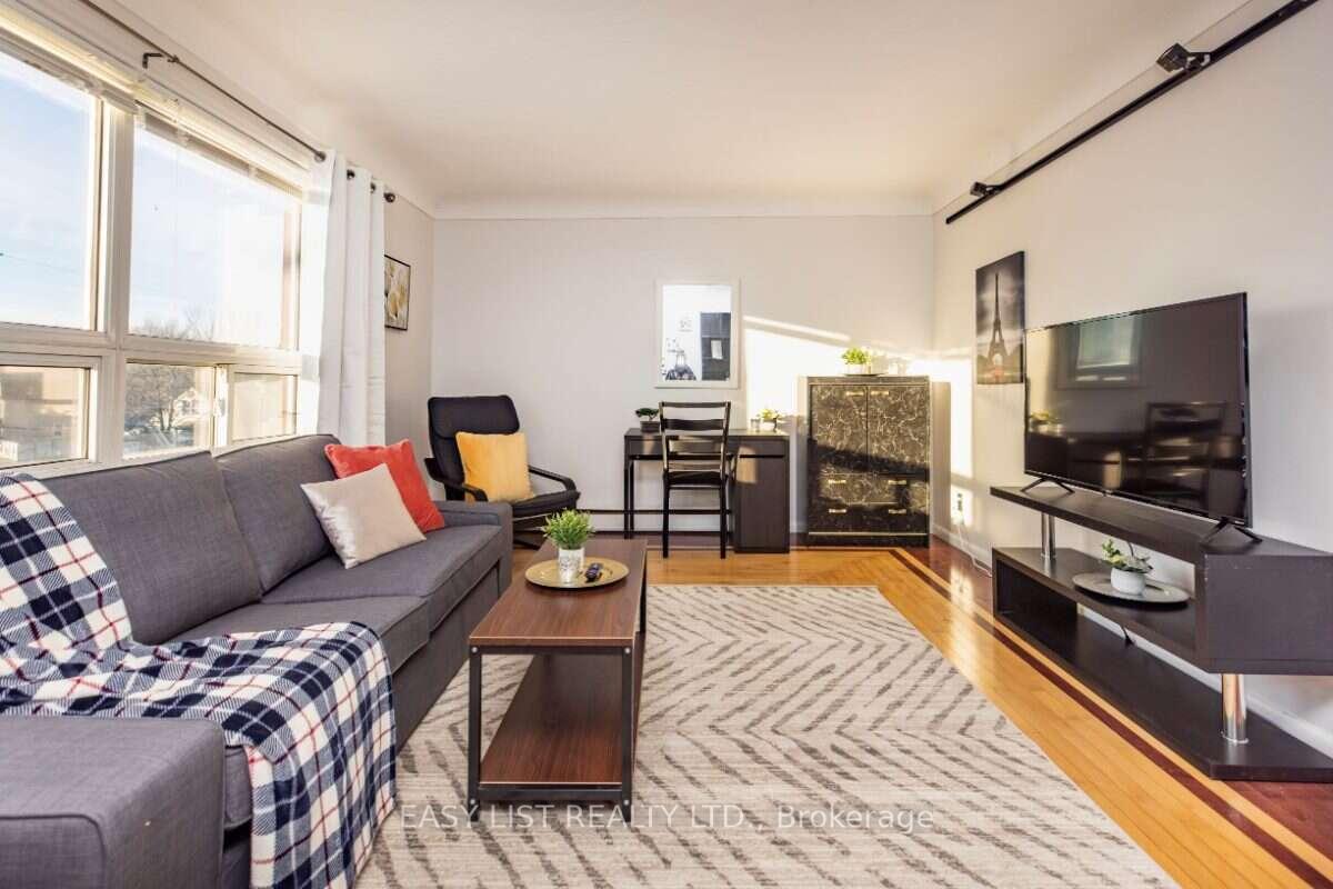 Photo 2 of 203 Marier Avenue, Ottawa, Vanier — HOMEH