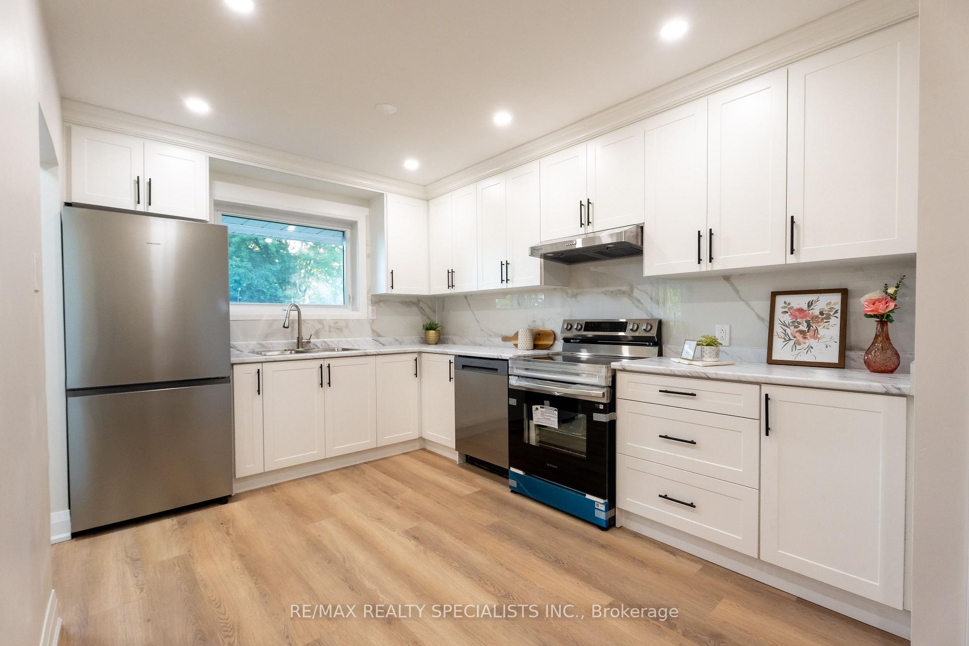 Photo 7 of 159 Bartley Bull Parkway, Brampton, Brampton East — HOMEH