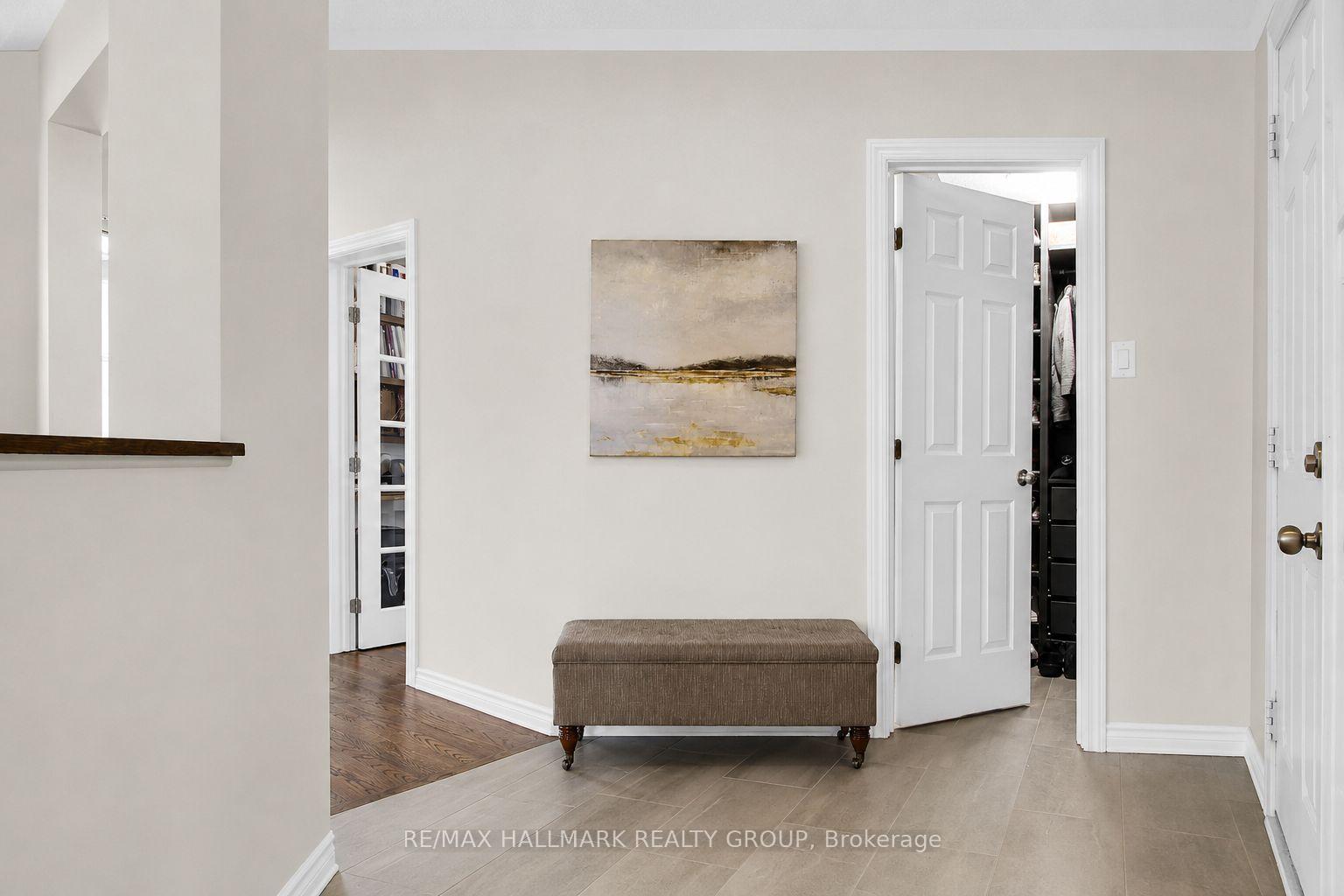 Photo 6 of 104 Strathcarron Crescent, Ottawa, Kanata - Morgan's Grant/South March — HOMEH