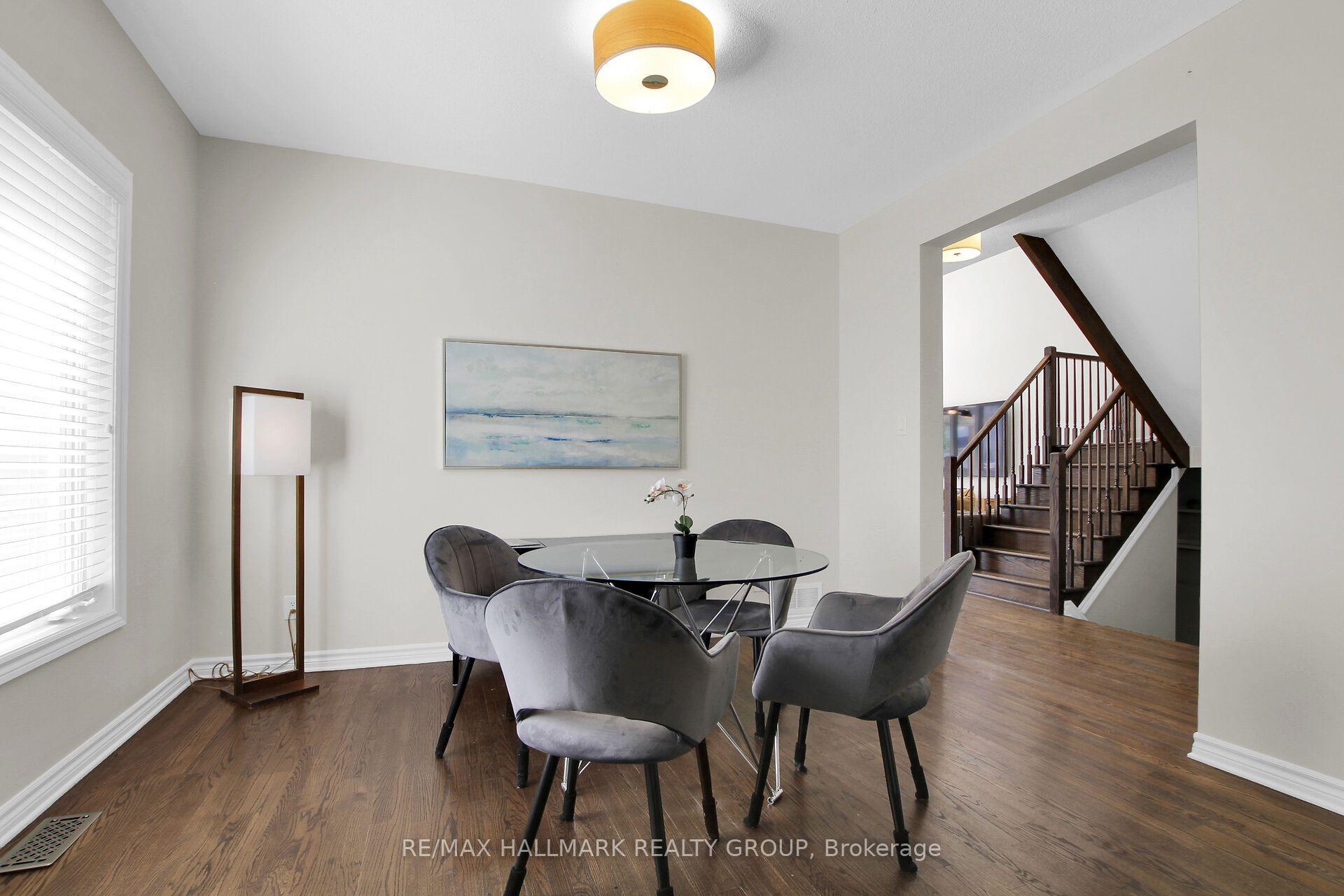Photo 12 of 104 Strathcarron Crescent, Ottawa, Kanata - Morgan's Grant/South March — HOMEH