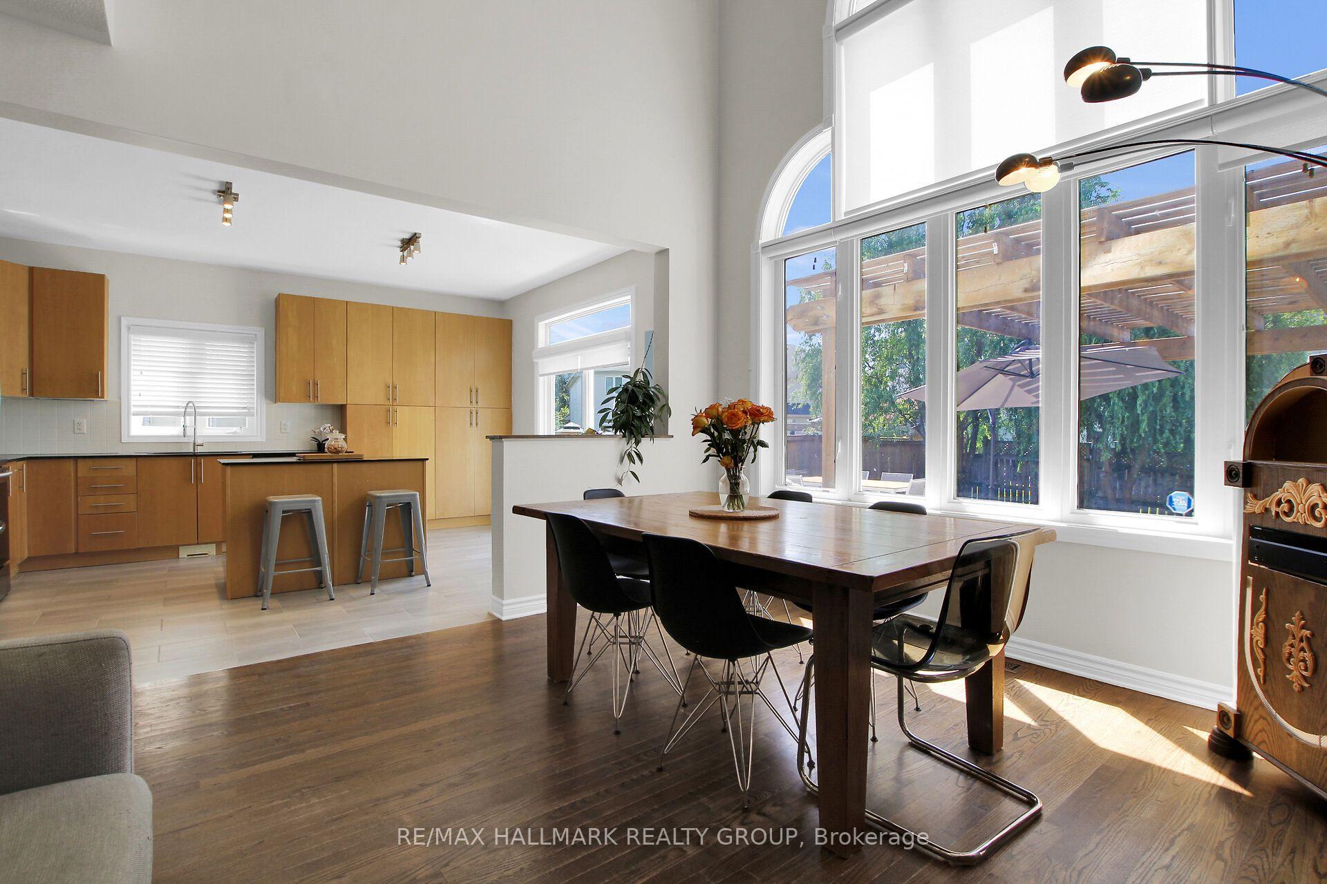 Photo 16 of 104 Strathcarron Crescent, Ottawa, Kanata - Morgan's Grant/South March — HOMEH