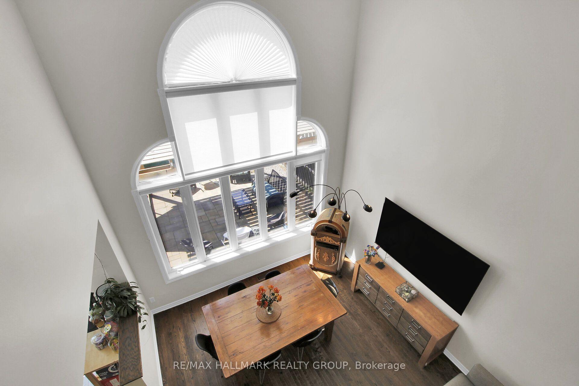 Photo 17 of 104 Strathcarron Crescent, Ottawa, Kanata - Morgan's Grant/South March — HOMEH
