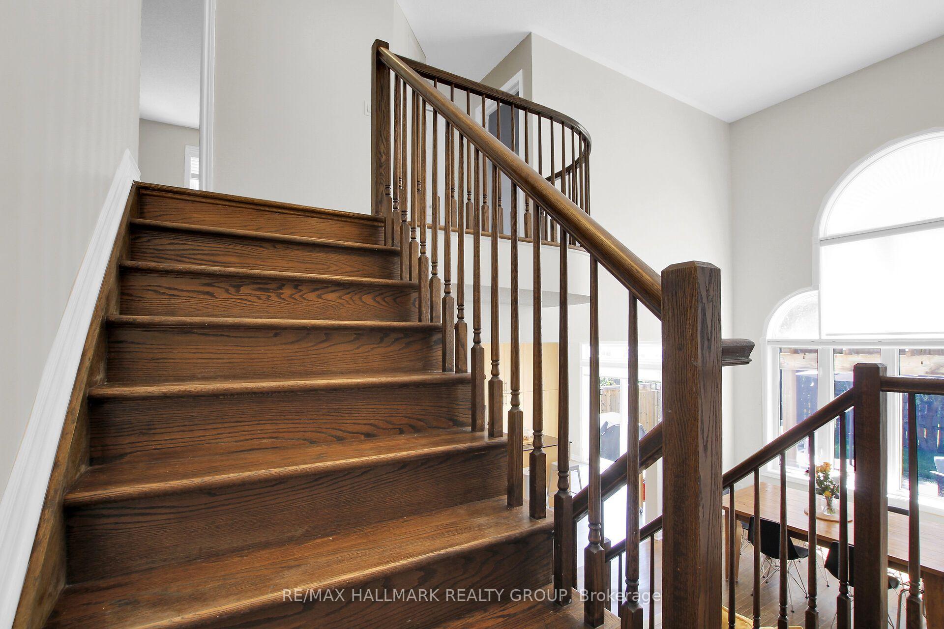 Photo 24 of 104 Strathcarron Crescent, Ottawa, Kanata - Morgan's Grant/South March — HOMEH