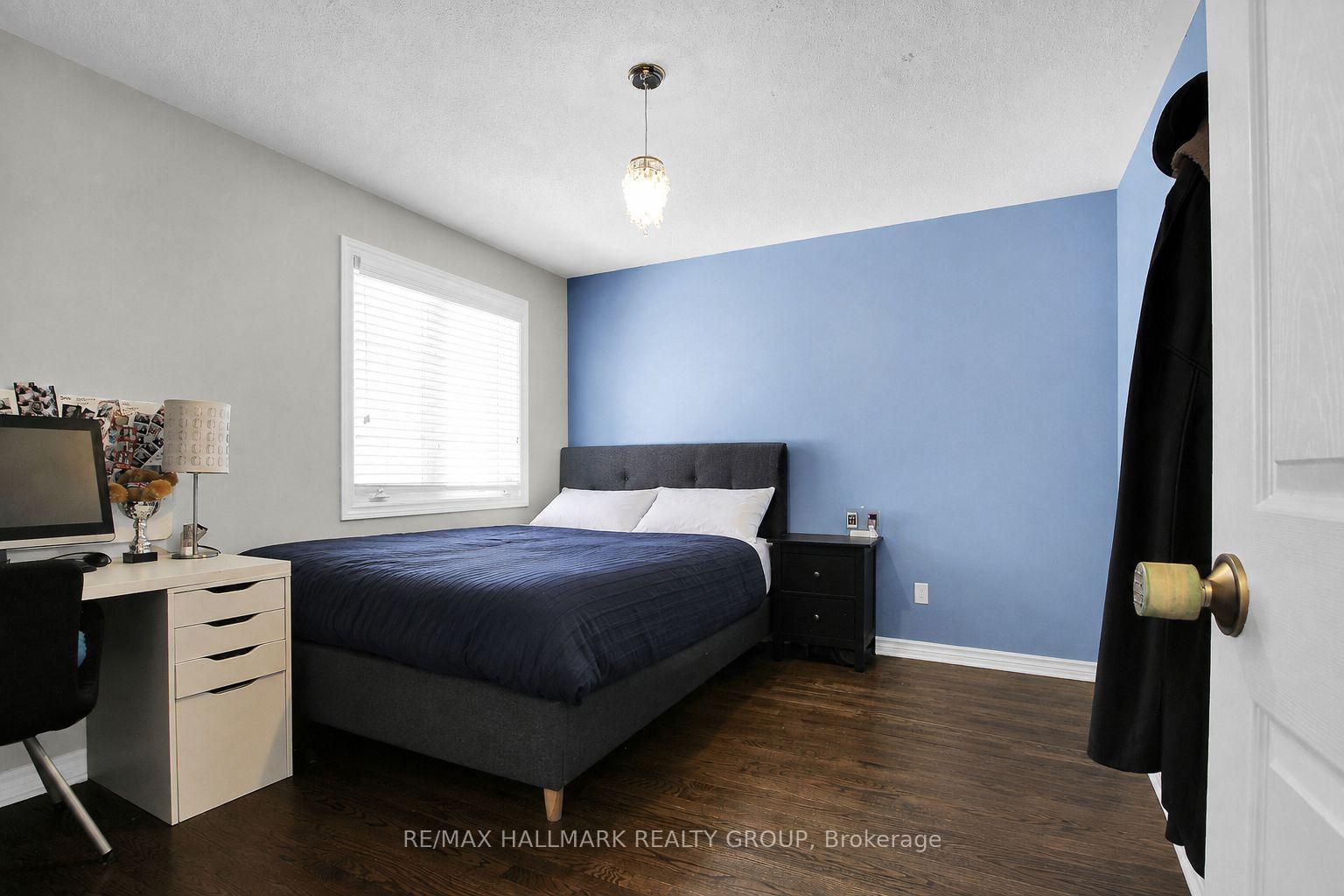 Photo 31 of 104 Strathcarron Crescent, Ottawa, Kanata - Morgan's Grant/South March — HOMEH