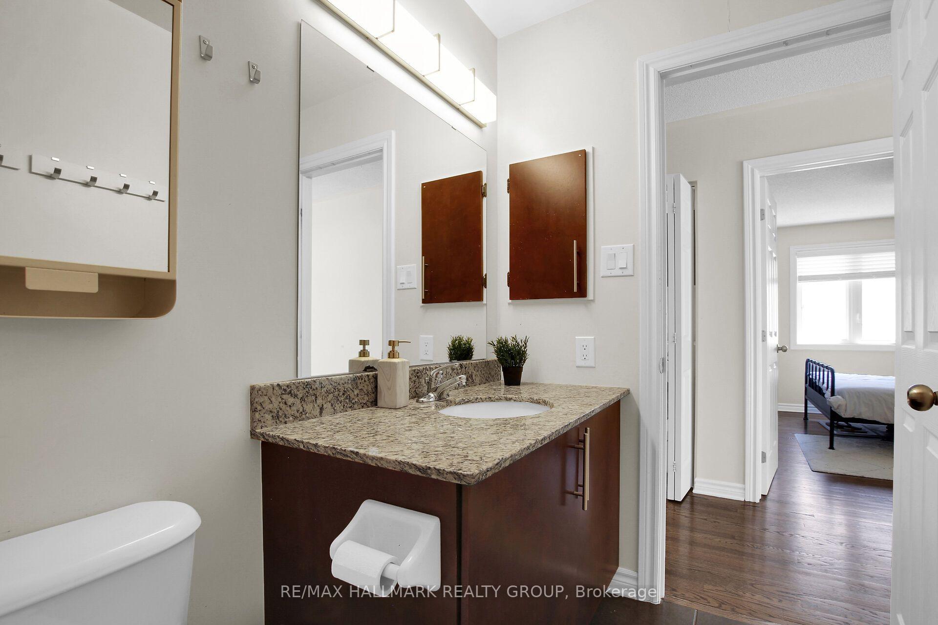 Photo 36 of 104 Strathcarron Crescent, Ottawa, Kanata - Morgan's Grant/South March — HOMEH