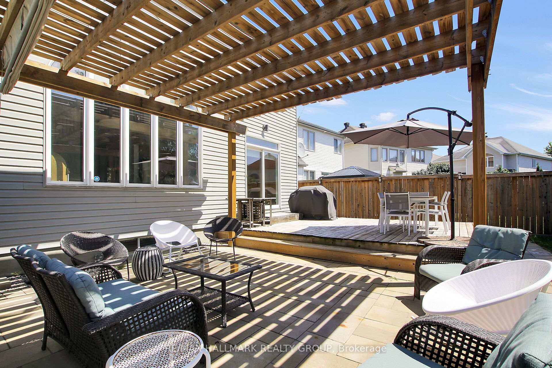 Photo 39 of 104 Strathcarron Crescent, Ottawa, Kanata - Morgan's Grant/South March — HOMEH